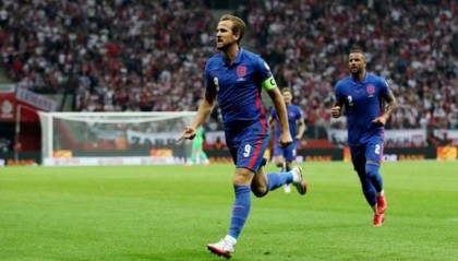  佛罗伦萨客场逼平领头羊  