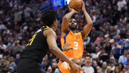  保罗16助攻太阳轻取爵士  